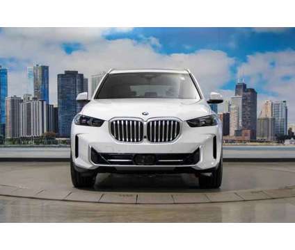 2024 BMW X5 xDrive40i is a White 2024 BMW X5 4.8is SUV in Lake Bluff IL