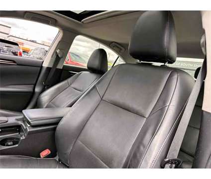 2014 Lexus ES 350 350 is a Silver 2014 Lexus es 350 Sedan in West Islip NY