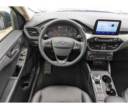 2020 Ford Escape SEL is a Green 2020 Ford Escape SEL SUV in Charleston SC