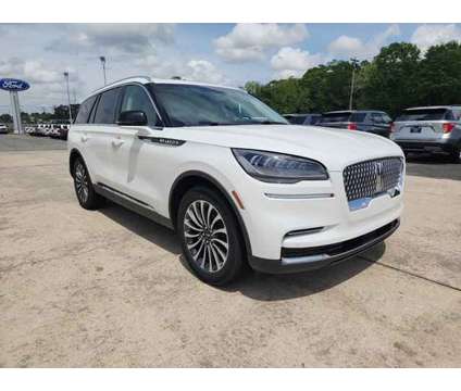 2024 Lincoln Aviator Premiere is a White 2024 Lincoln Aviator Car for Sale in Moultrie GA