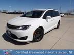 2020 Chrysler Pacifica White, 30K miles