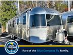 2024 Airstream Classic 33FB Queen 33ft