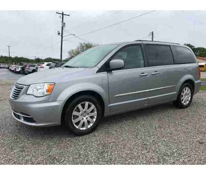 2015 Chrysler Town &amp; Country Touring is a Silver 2015 Chrysler town &amp; country Touring Car for Sale in Vandalia IL