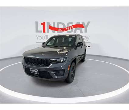 2024 Jeep Grand Cherokee Altitude is a Grey 2024 Jeep grand cherokee Altitude SUV in Manassas VA