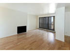 Gorgeous 2 BR Condo with views of the city and Bay Bridge