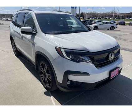 2021 Honda Pilot Special Edition is a Silver, White 2021 Honda Pilot Car for Sale in Omaha NE