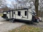 2020 Forest River Rockwood Signature Ultra Lite 8328BS 36ft