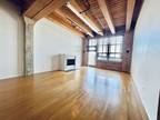 Condo For Sale In Chicago, Illinois