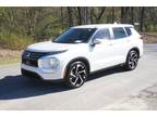 2022 Mitsubishi Outlander White, 48K miles