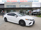 2019 Toyota Camry White, 82K miles