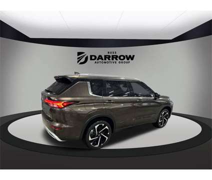 2024 Mitsubishi Outlander SEL is a Tan 2024 Mitsubishi Outlander SEL SUV in Waukesha WI