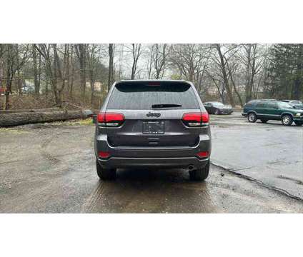 2021 Jeep Grand Cherokee Laredo X 4x4 is a Grey 2021 Jeep grand cherokee Laredo SUV in Danbury CT