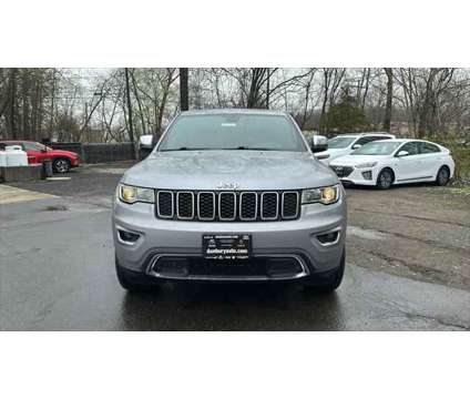 2021 Jeep Grand Cherokee Limited 4x4 is a Silver 2021 Jeep grand cherokee Limited SUV in Danbury CT