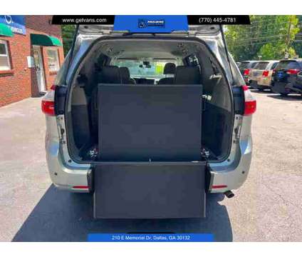 2019 Toyota Sienna for sale is a Silver 2019 Toyota Sienna Car for Sale in Dallas GA