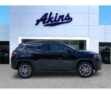 2024 Jeep Compass Latitude Lux is a Black 2024 Jeep Compass Latitude Car for Sale in Winder GA
