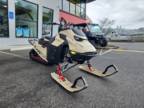 2024 Ski-Doo Summit X 154 850 E-TEC SHOT PowderMax X-Light 3.0 FlexEdge w/ 10.25