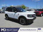 2024 Ford Bronco White, new