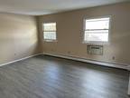 48 Round Tree Dr Unit 5 Naugatuck, CT -