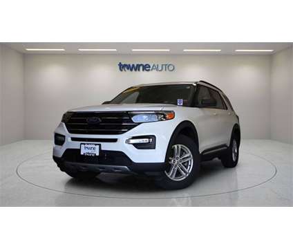 2021 Ford Explorer XLT is a White 2021 Ford Explorer XLT SUV in Orchard Park NY