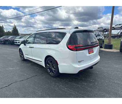 2024 Chrysler Pacifica Touring L is a White 2024 Chrysler Pacifica Touring Car for Sale in Branson MO