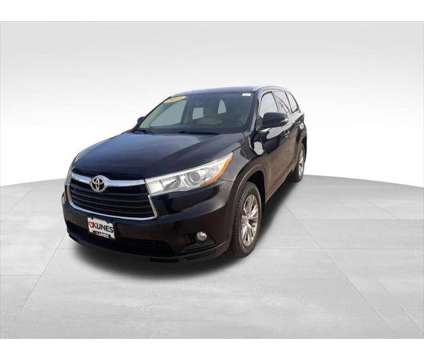 2015 Toyota Highlander XLE V6 is a Black 2015 Toyota Highlander XLE SUV in Quincy IL