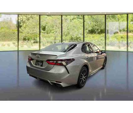 2022 Toyota Camry SE is a Black, Silver 2022 Toyota Camry SE Sedan in Fort Wayne IN