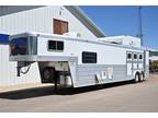 2008 Platinum 17' Living Quarter Horse Trailer 3 horses