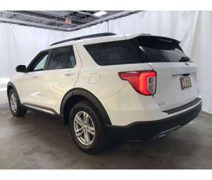 2022 Ford Explorer XLT 4WD is a White 2022 Ford Explorer XLT Car for Sale in Glenview IL