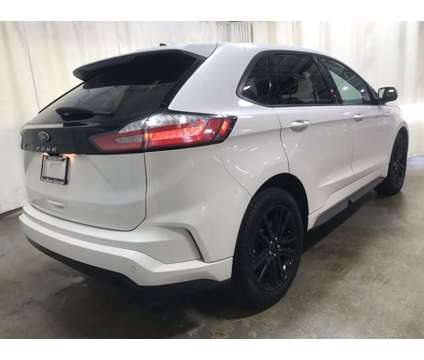2022 Ford Edge ST-Line AWD is a White 2022 Ford Edge Car for Sale in Glenview IL