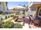 Oceanfront house with 2 bedrooms Sand Section, Manhattan Beach