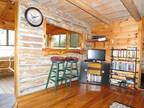 4 bedroom cabin in Middle Grove