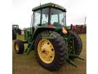 Like New 2000 John Deere tractor