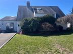 Home For Sale In Levittown, New York