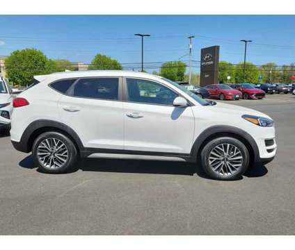 2021 Hyundai Tucson SEL is a White 2021 Hyundai Tucson SUV in Egg Harbor Township NJ