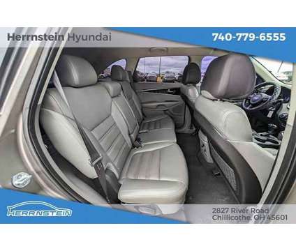 2016 Kia Sorento 2.0T EX is a Silver 2016 Kia Sorento SUV in Chillicothe OH
