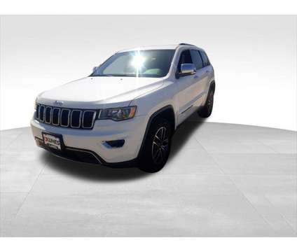 2019 Jeep Grand Cherokee Limited 4x4 is a White 2019 Jeep grand cherokee Limited SUV in Quincy IL