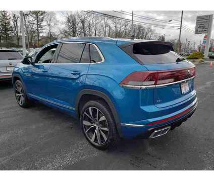 2024 Volkswagen Atlas Cross Sport 2.0T SEL Premium R-Line is a Blue 2024 Volkswagen Atlas 2.0T SEL SUV in Bedford OH