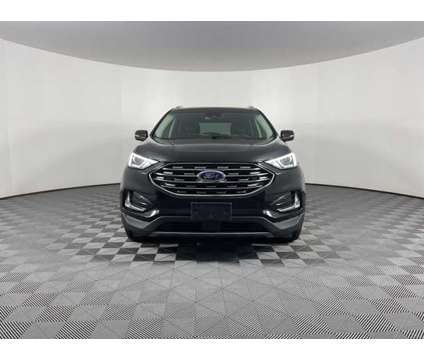2019 Ford Edge SEL is a Black 2019 Ford Edge SEL SUV in Charleston SC