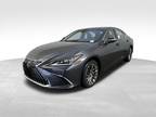 2024 Lexus ES 300h Luxury