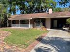 1015 Meadow Ln, Brandon, FL 33511