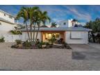 225 S Harbor Dr, Holmes Beach, FL 34217