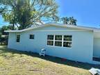 3949 Maxine St, Fort Myers, FL 33901