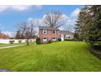 224 Canterbury Dr, Wallingford, PA 19086