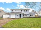 20 Monterry Dr, Newark, DE 19713