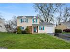2617 Pennlyn Dr, Upper Chichester, PA 19061