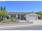 2380 St George Dr, Concord, CA 94520