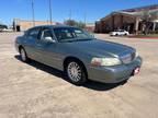 2004 Lincoln Town Car Signature