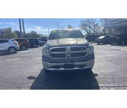 2014 Ram 1500 Crew Cab for sale is a Green 2014 RAM 1500 Model Car for Sale in Raytown MO