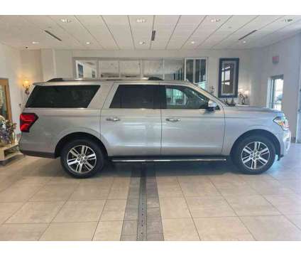 2022UsedFordUsedExpedition MaxUsed4x4 is a Silver 2022 Ford Expedition Car for Sale in Milwaukee WI