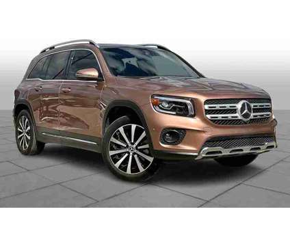 2022UsedMercedes-BenzUsedGLBUsedSUV is a Gold 2022 Mercedes-Benz G Car for Sale